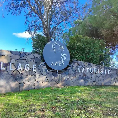 870, Port Nature 8 Au Village Naturiste